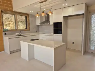SEUM custom kitchen furniture project 11 Full view